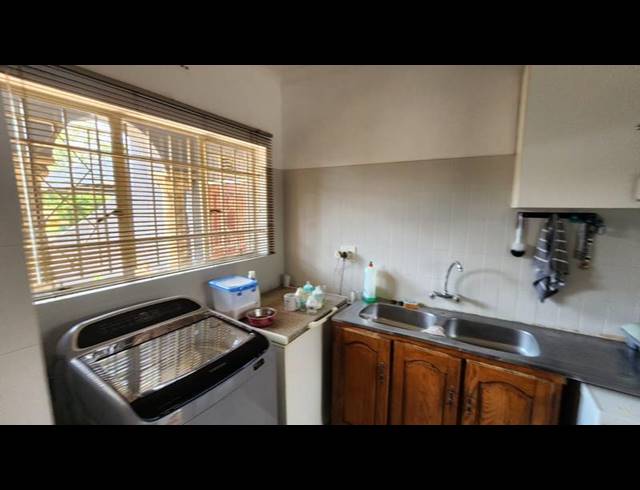 4 BEDROOM HOUSE FOR SALE IN BRACKENHURST